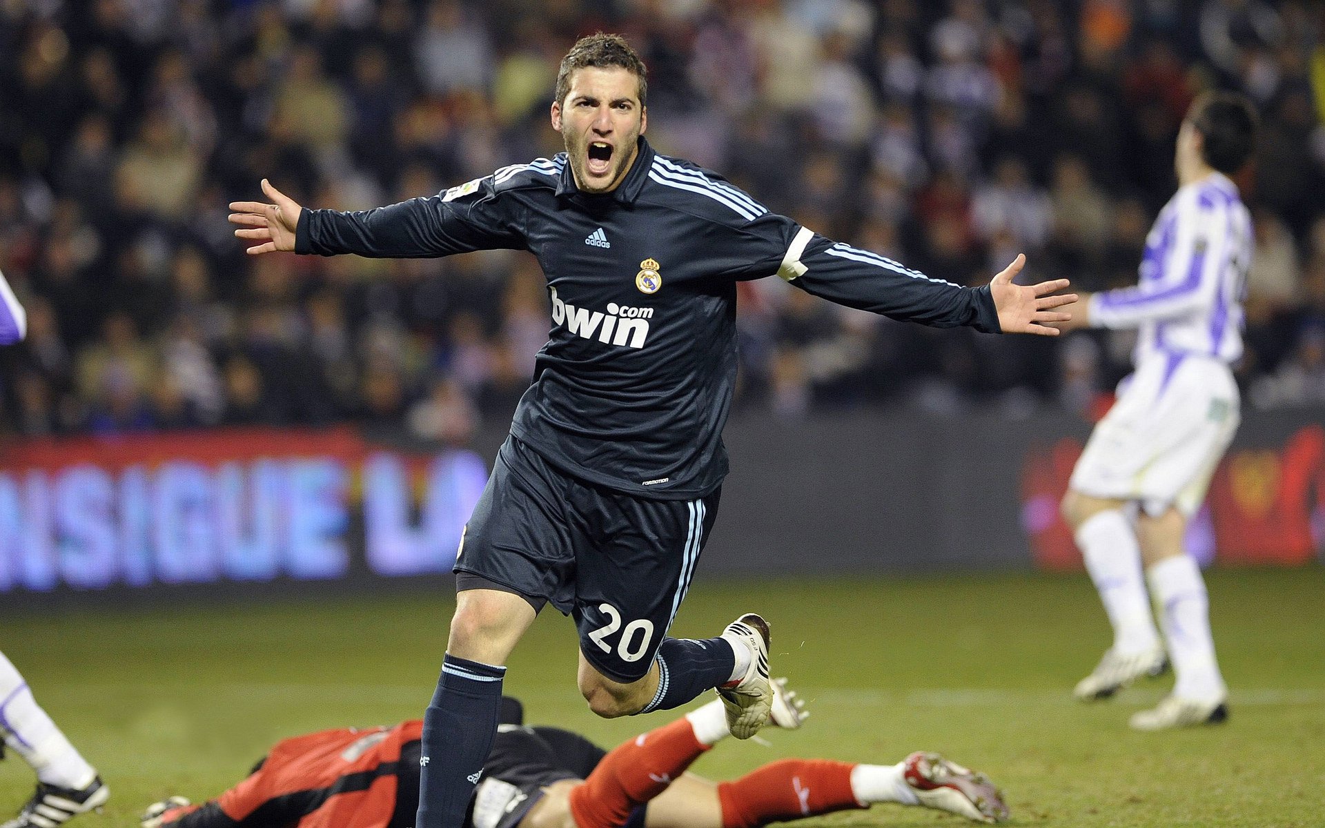 开云APP-【比赛瞬间】奥沙利文：罚分扭转乾坤的经典瞬间，奥沙利文最经典的比赛